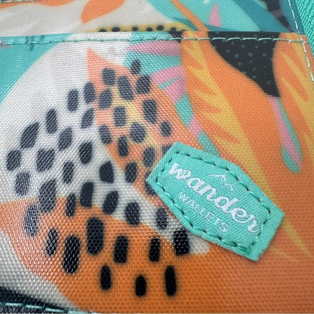 Wander Vibrant Tropical Artistic Print Zippered Wallet Abstract Floral Motifs - Picture 9 of 15